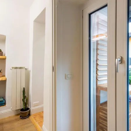 Nido Blu Cosy Home