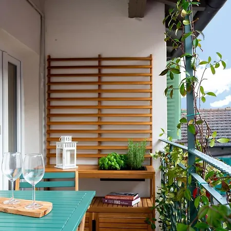 Nido Blu Cosy Home